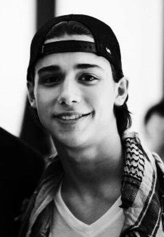 Uriah Shelton headshot