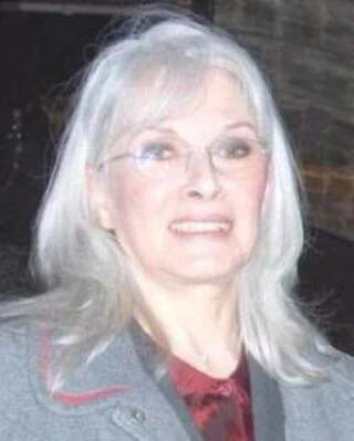 Valérie Lagrange headshot