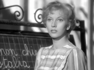 Valentina Cortese headshot