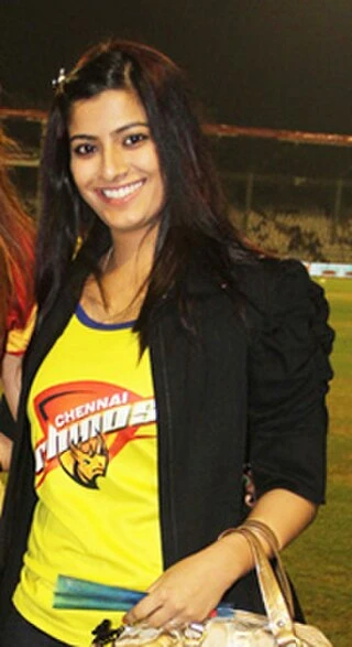 Varalaxmi Sarathkumar headshot