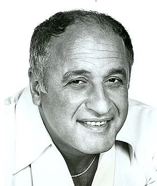 Vic Tayback headshot