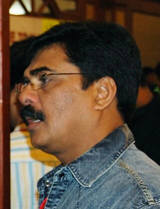 Vijayaraghavan headshot