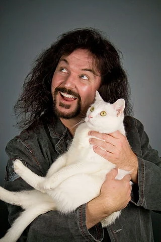 Wally Wingert headshot
