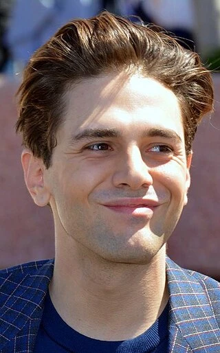 Xavier Dolan headshot