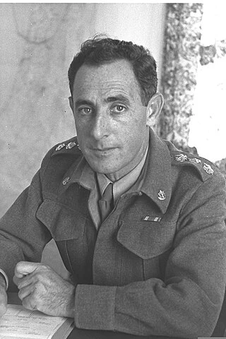 Yaakov Peri headshot