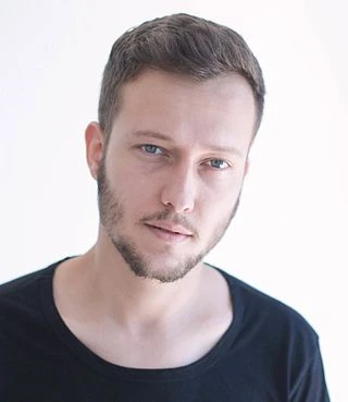 Yon Tumarkin headshot
