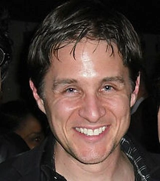 Yuri Lowenthal headshot