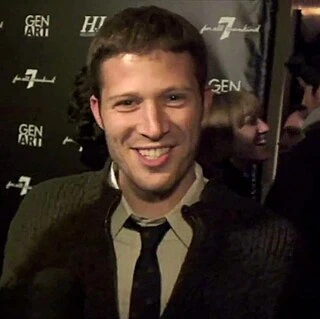 Zach Gilford headshot