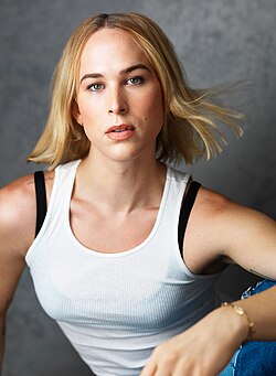 Dorfman in Love poster